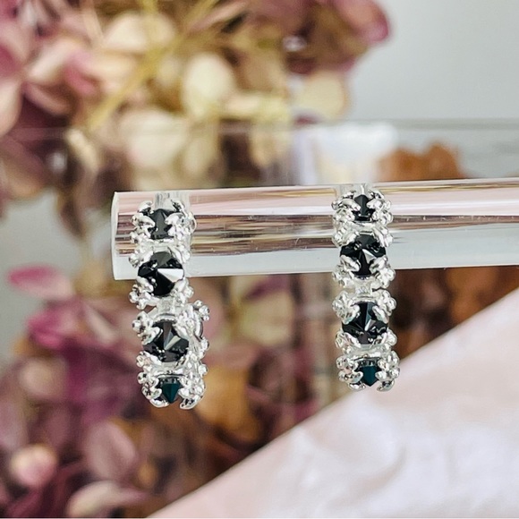 Tous Onyx Black Pavilion Up 4-little Bears Huggers Prongs Dangle Hoops Earrings - Picture 10 of 16